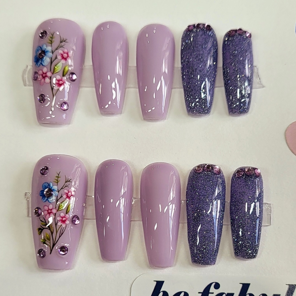💋Press-On Nails- Glossy Purple w/ Floral Designs, Glitter and Rhinestones
